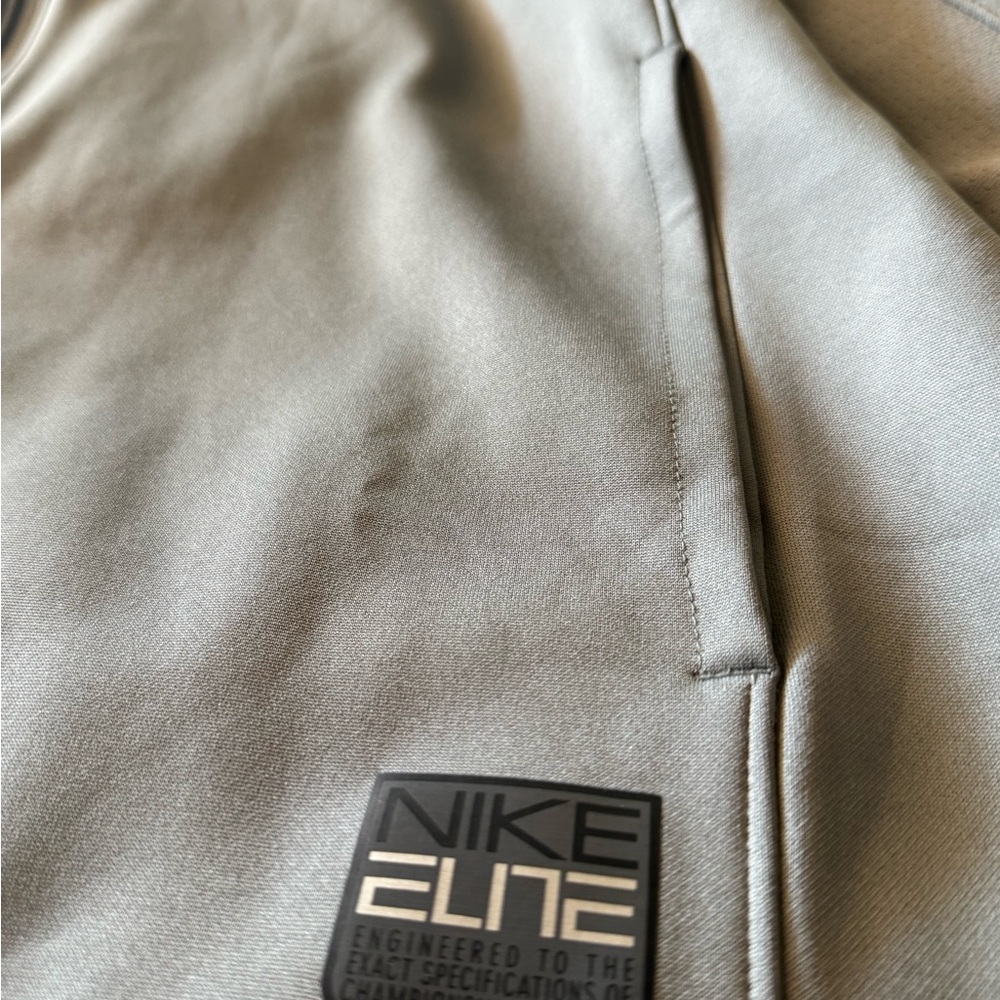 Nike Men's Silver Performance Jacket - image 2